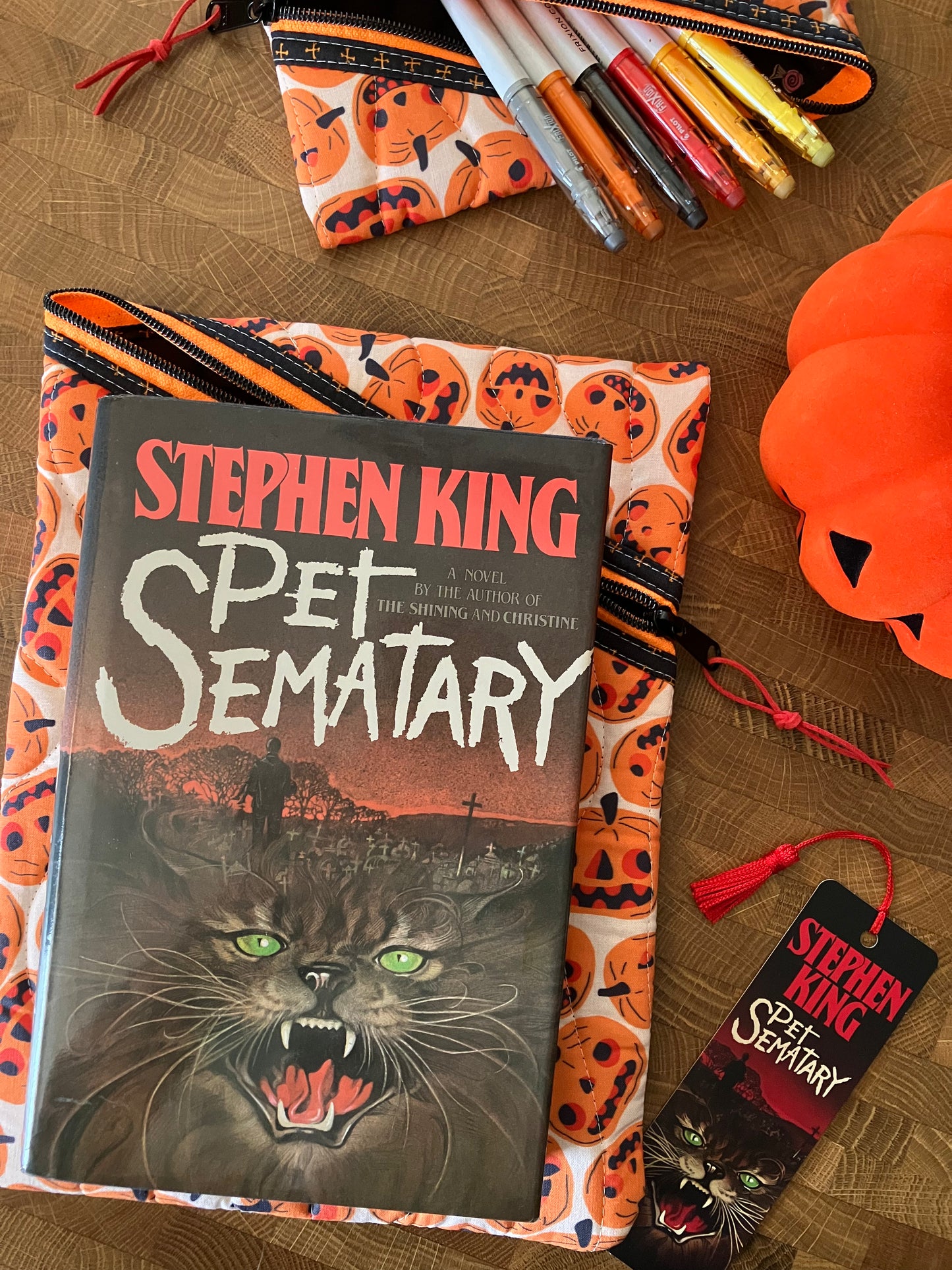 Jack-O-Lantern Book Pouch Set