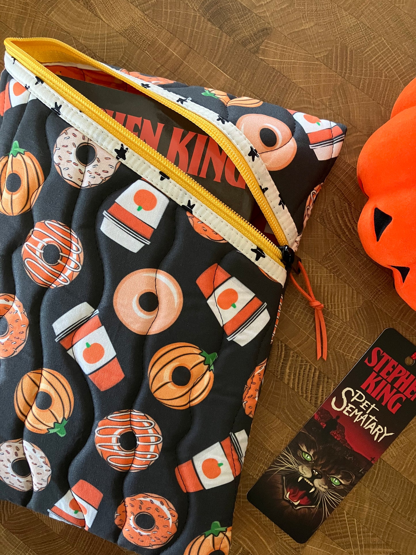 PUMPKIN SPICE BOOK POUCH