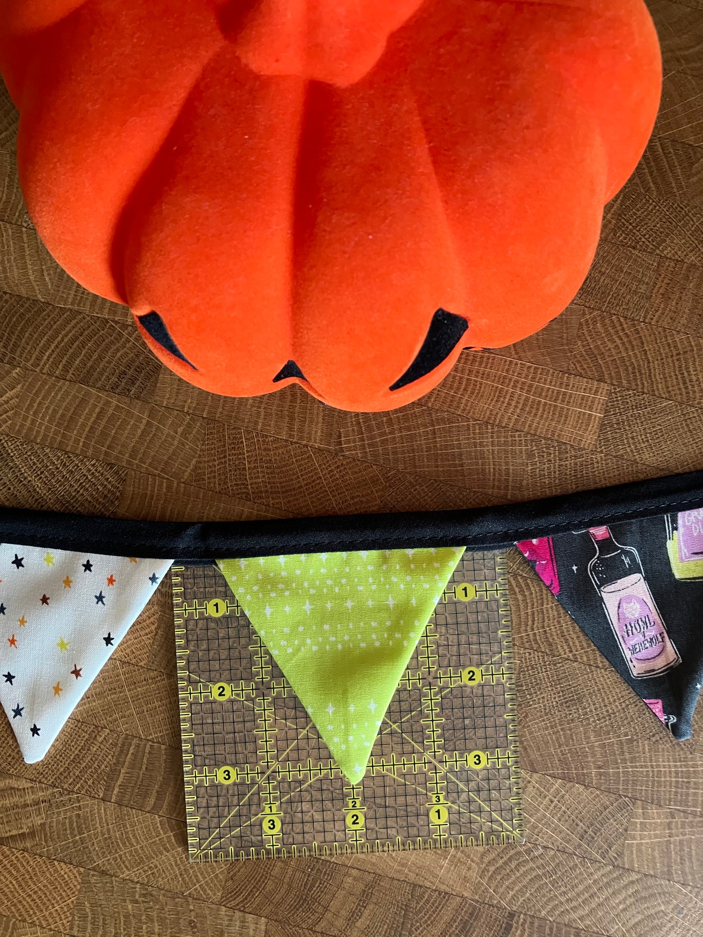 SPOOKY CUTE BITTY BANNER
