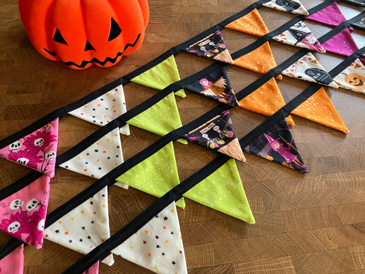 SPOOKY CUTE BITTY BANNER