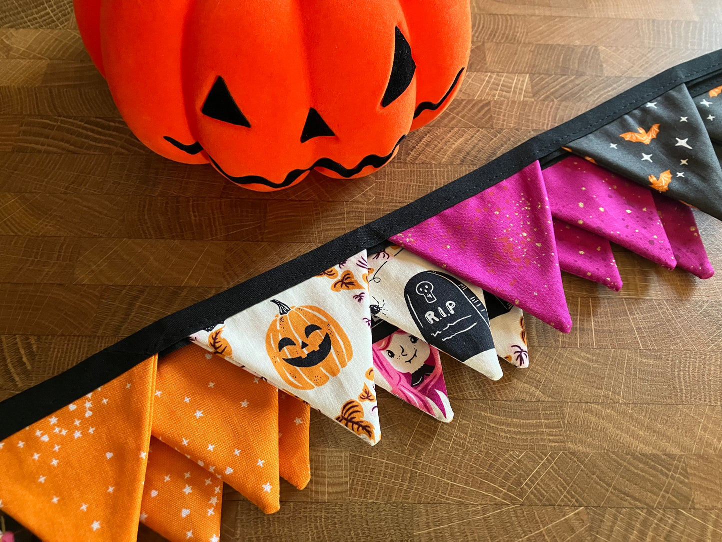SPOOKY CUTE BITTY BANNER