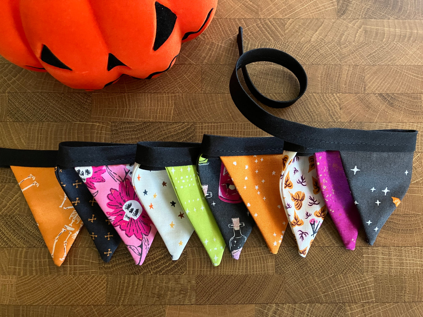 SPOOKY CUTE BITTY BANNER
