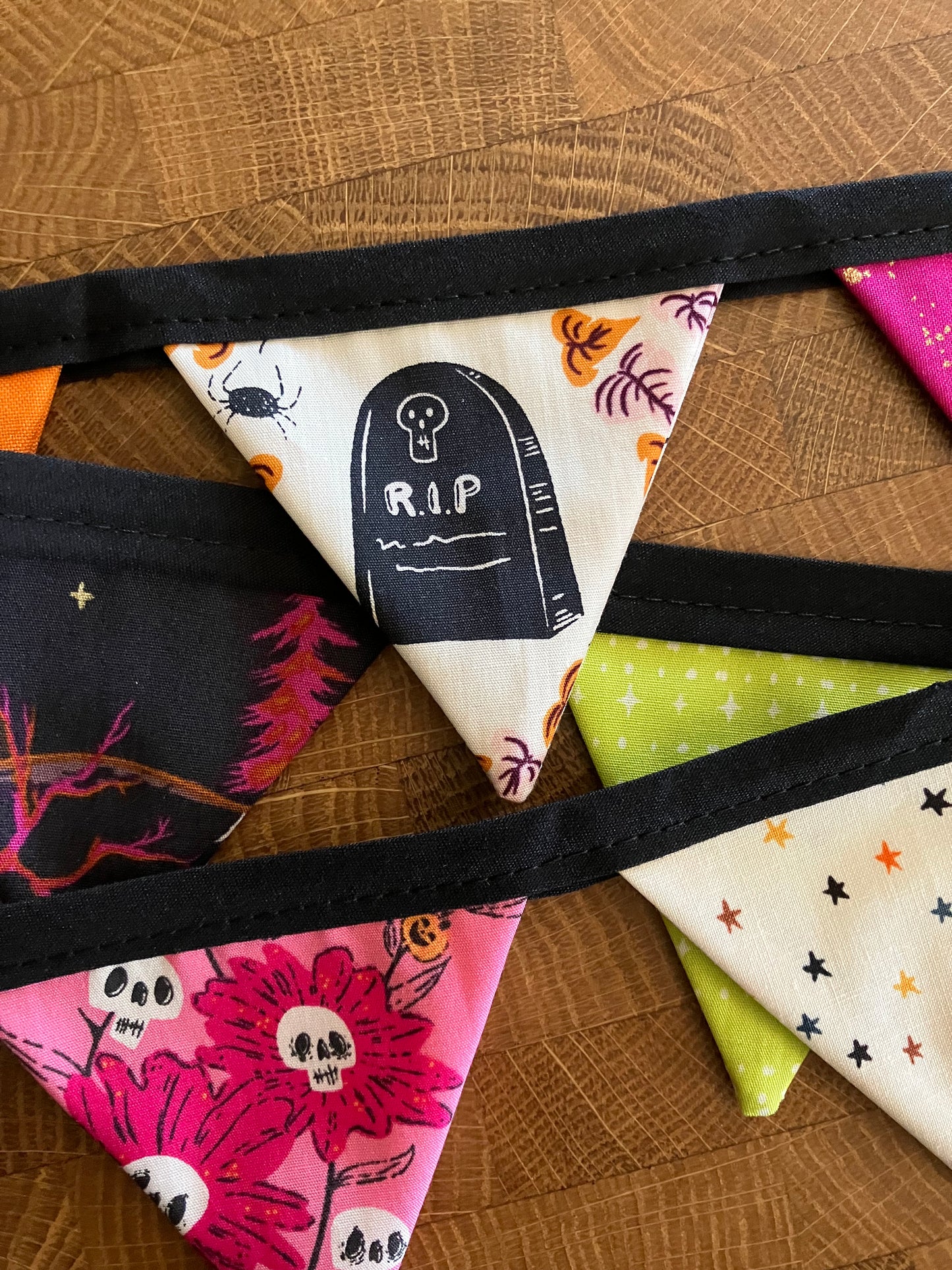 SPOOKY CUTE BITTY BANNER