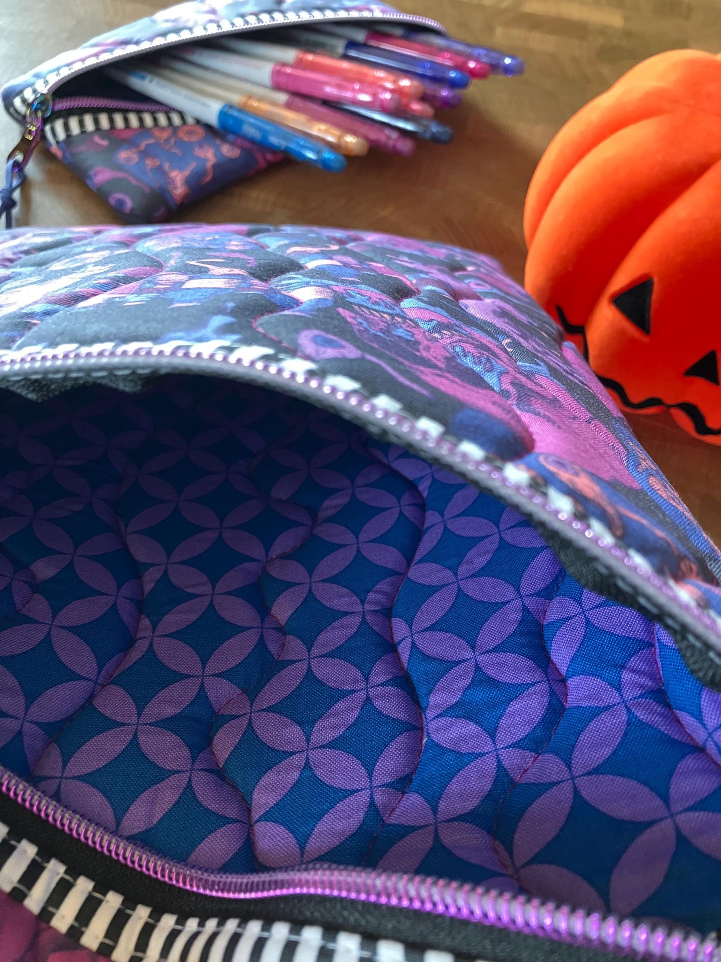 SKULLS BOOK POUCH SET