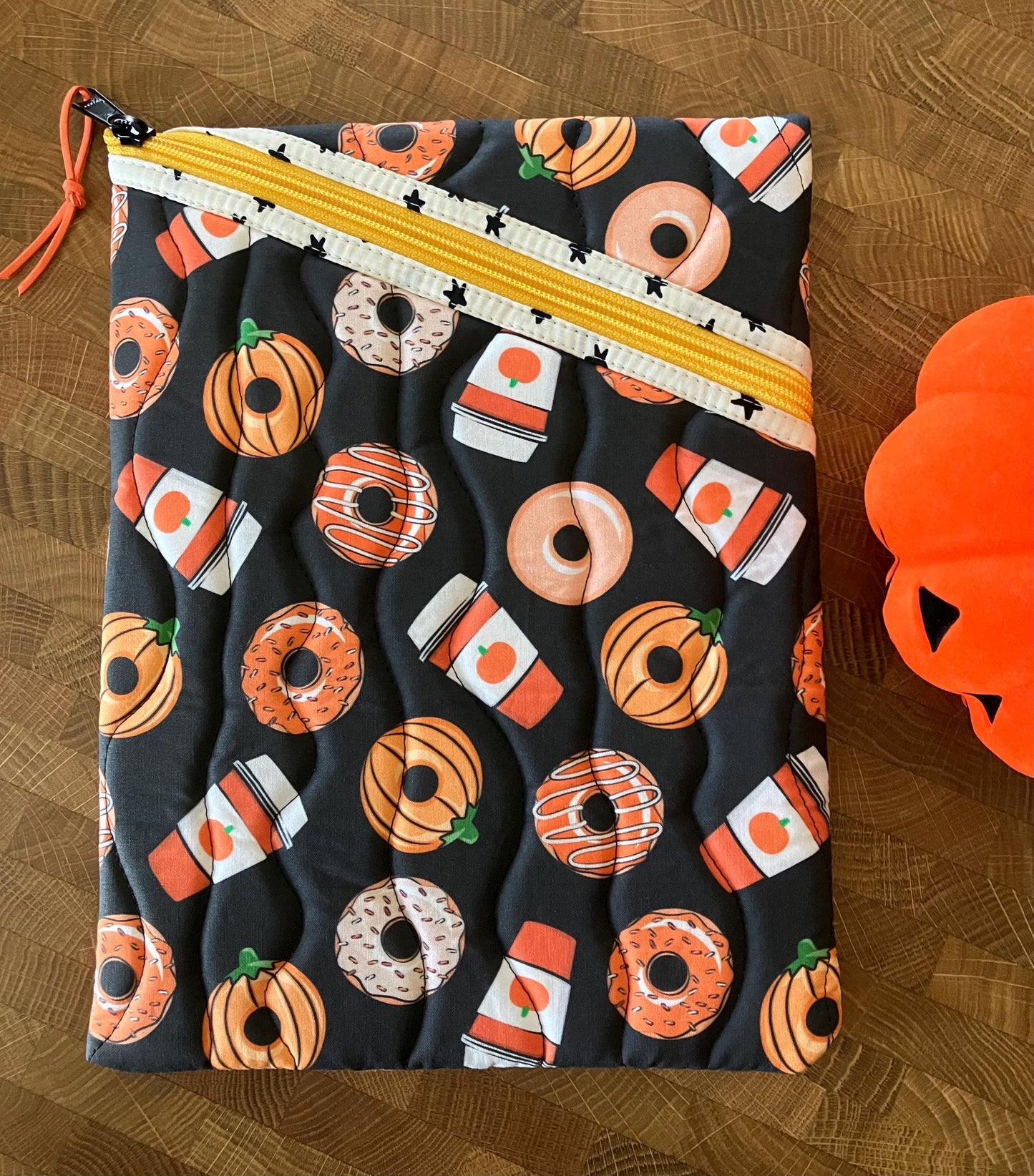 PUMPKIN SPICE BOOK POUCH