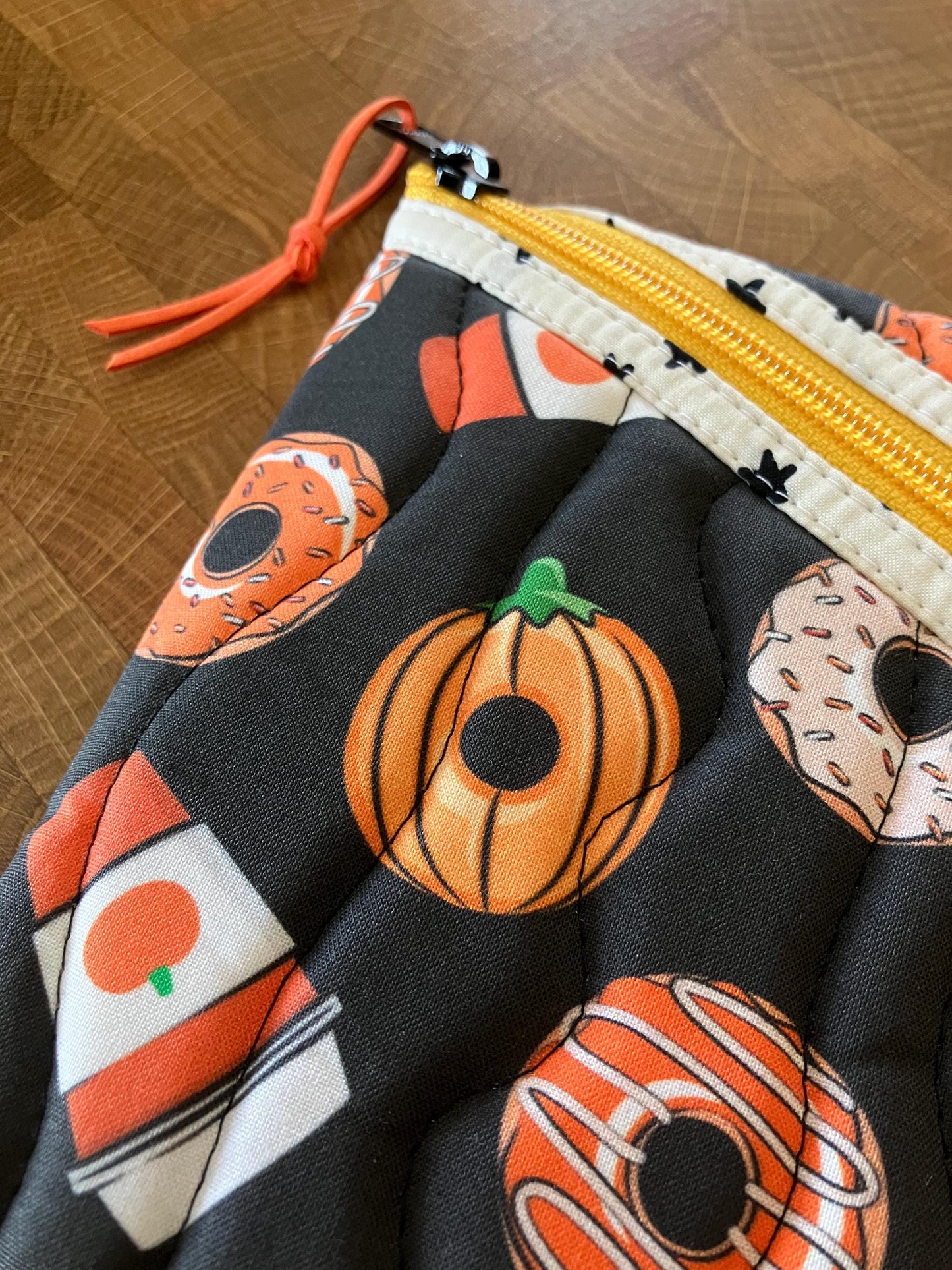 PUMPKIN SPICE BOOK POUCH