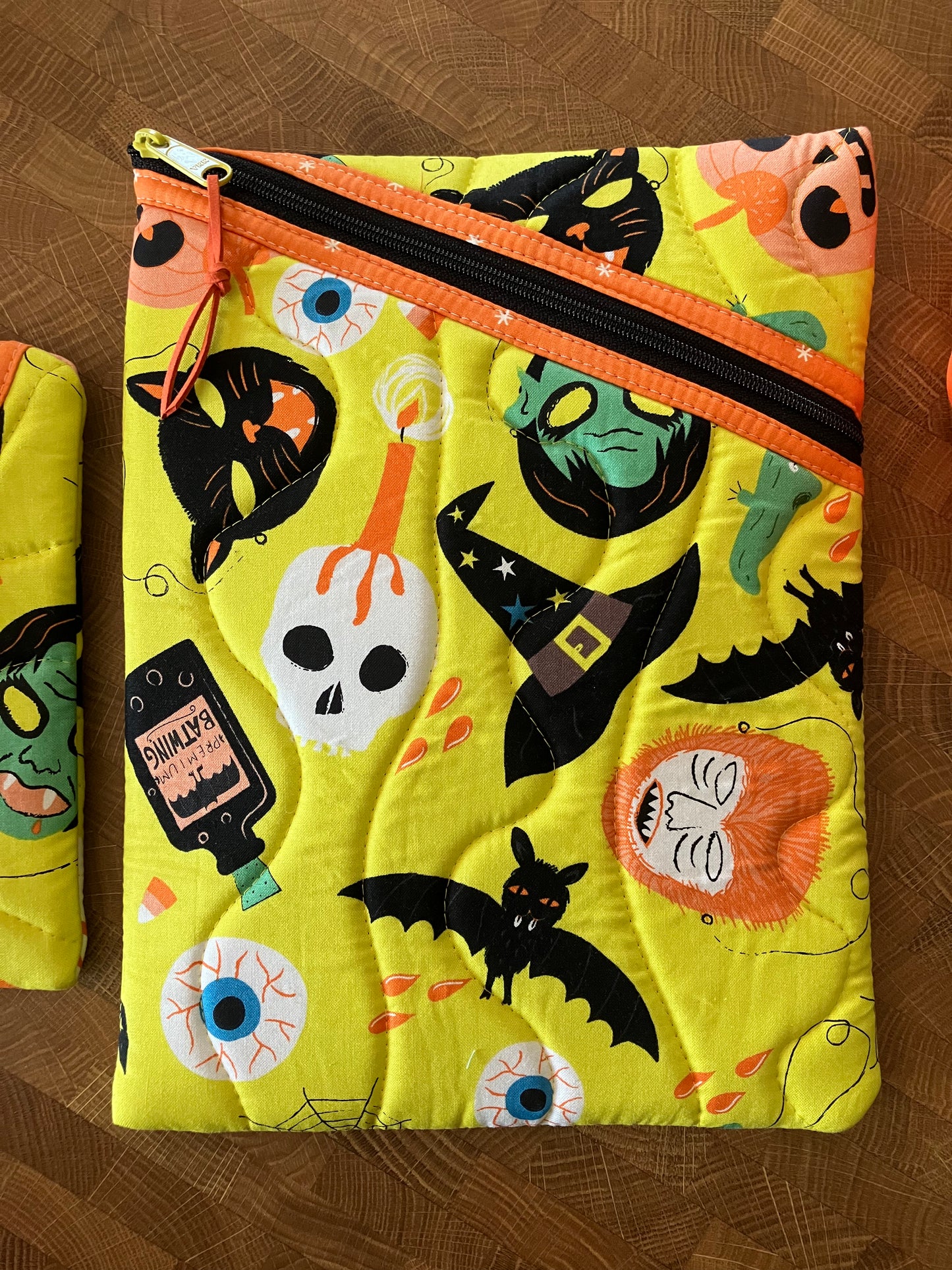 Halloween Book Pouch Set