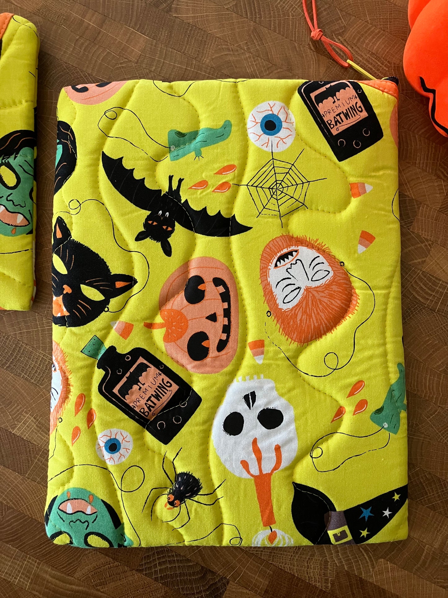 Halloween Book Pouch Set