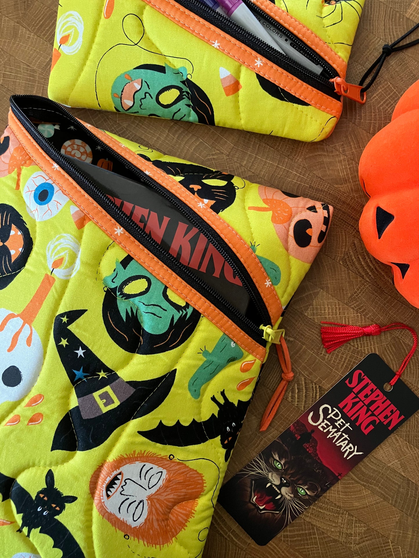 Halloween Book Pouch Set