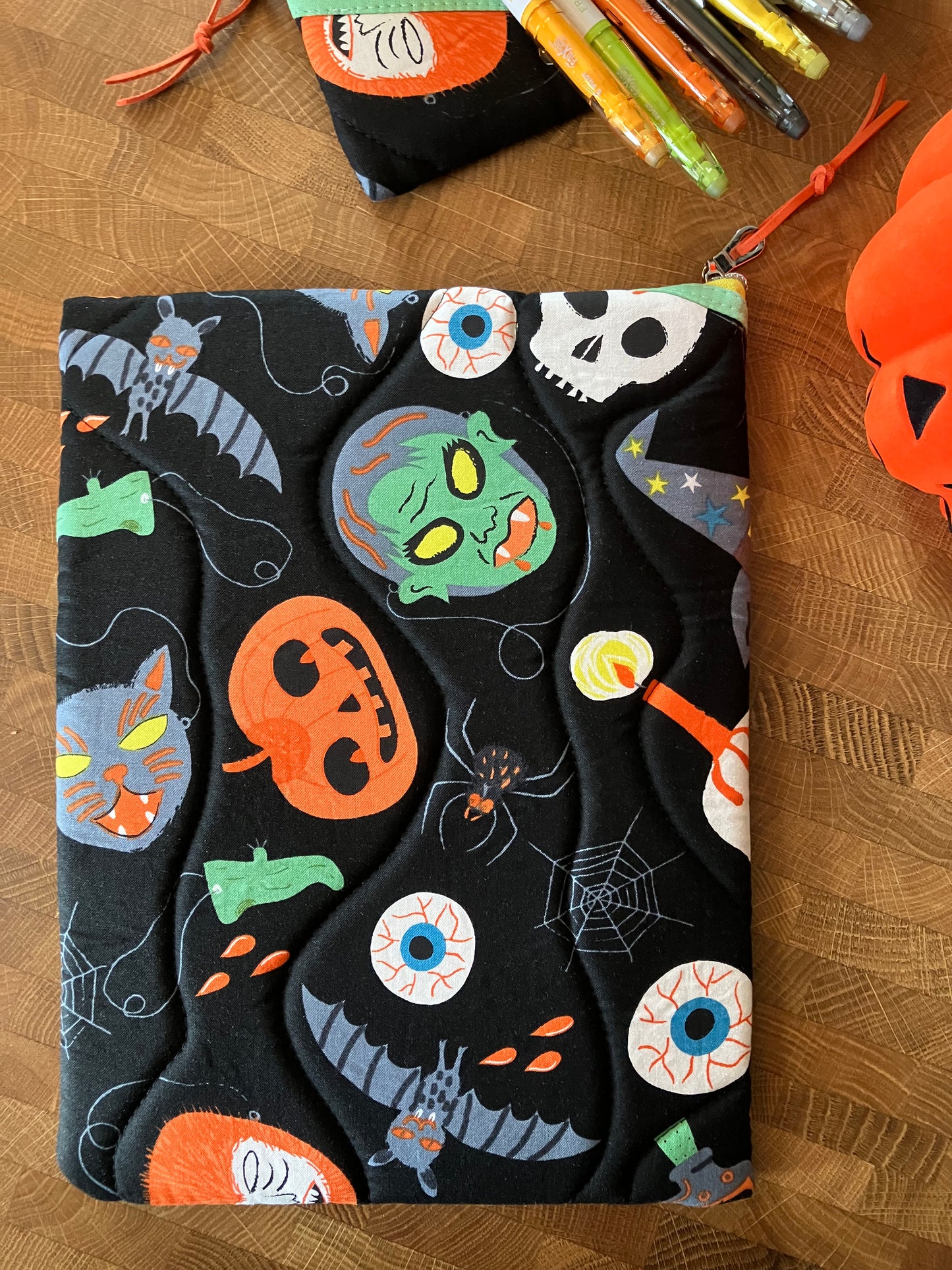 Halloween Book Pouch Set