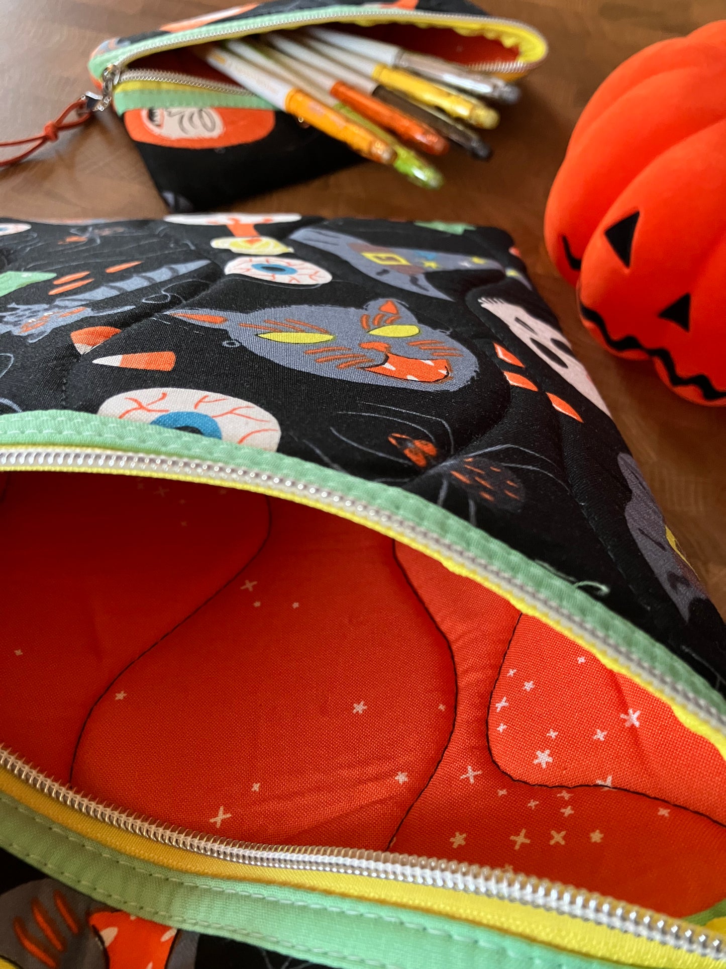 Halloween Book Pouch Set