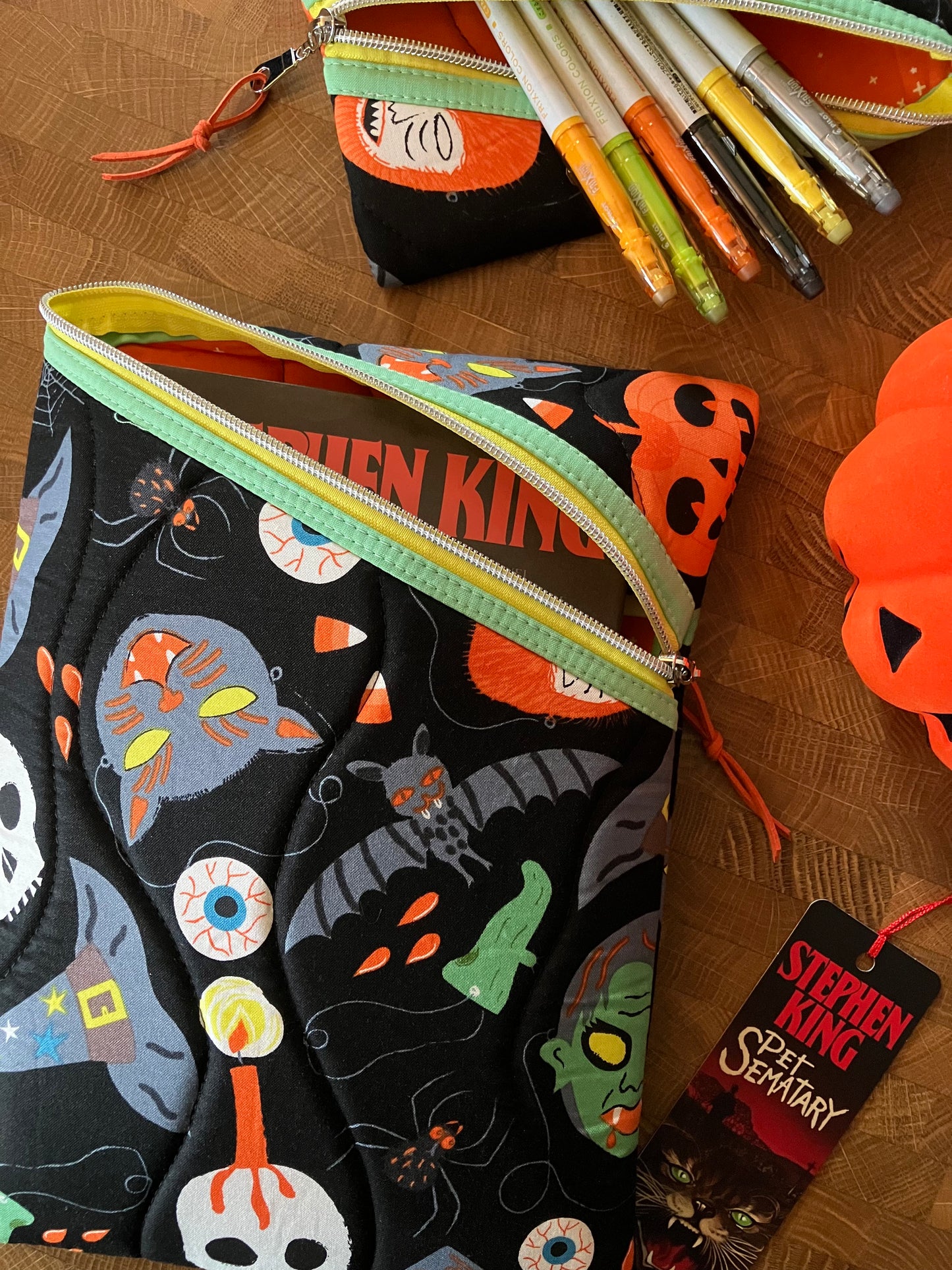 Halloween Book Pouch Set