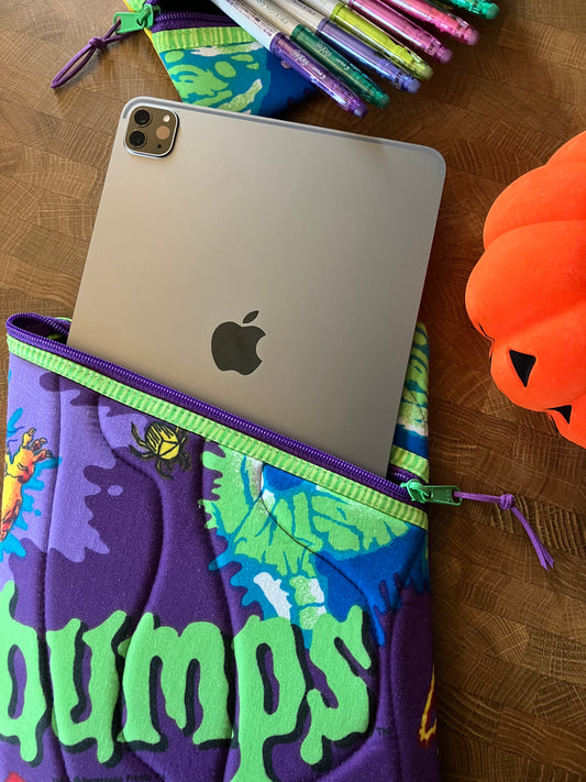 GOOSEBUMPS BOOK POUCH SET