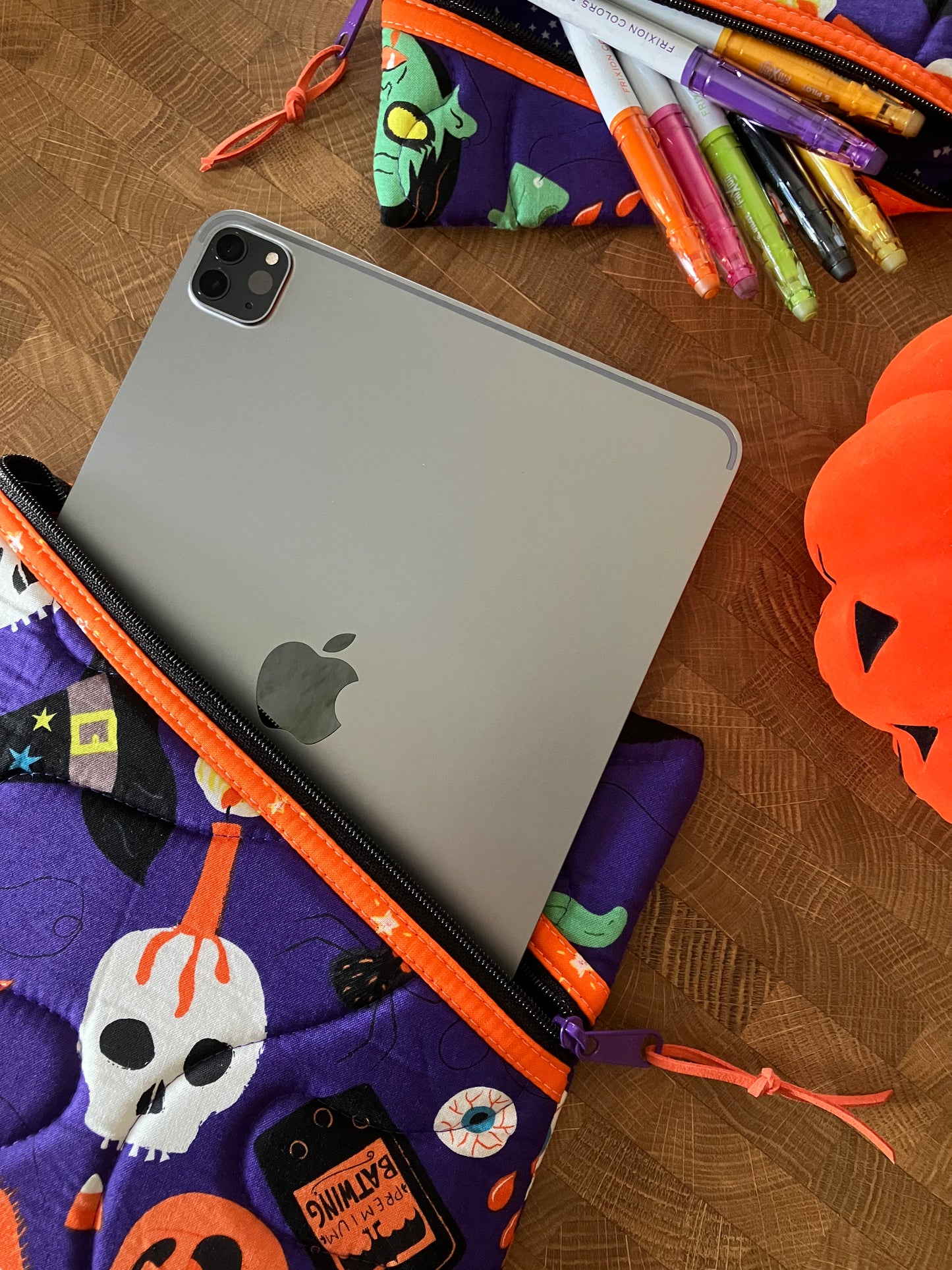 Halloween Book Pouch Set