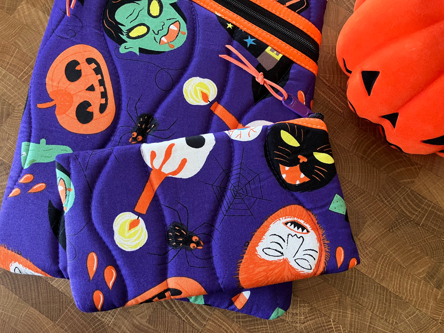 Halloween Book Pouch Set