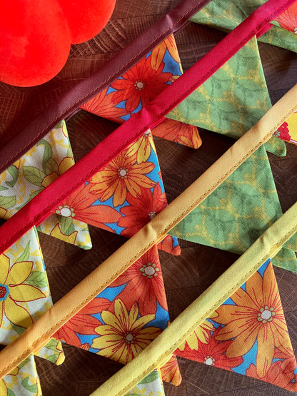 RETRO FALL FLORAL BITTY BANNER