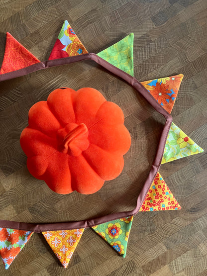 RETRO FALL FLORAL BITTY BANNER