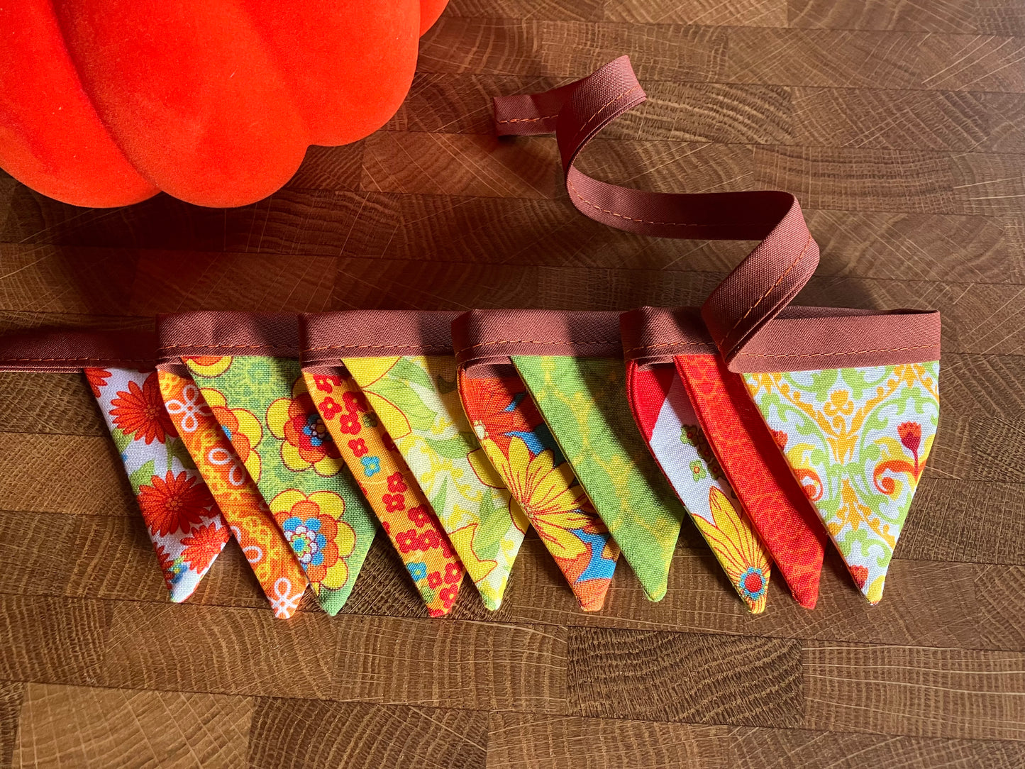 RETRO FALL FLORAL BITTY BANNER