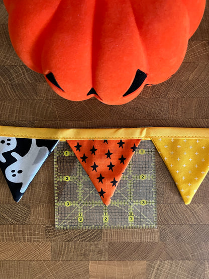 CANDY CORN VIBES BITTY BANNER