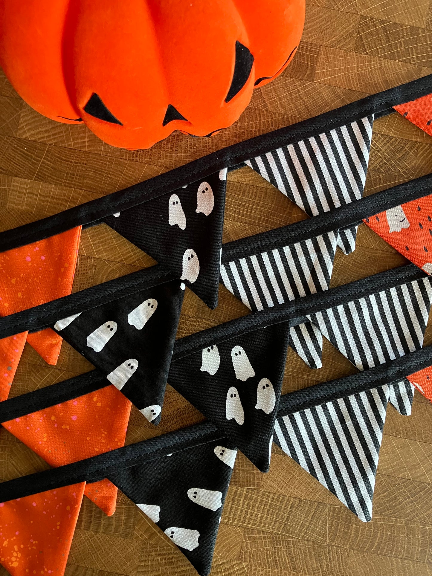 HALLOWEEN NIGHT BITTY BANNER