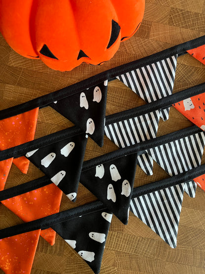 HALLOWEEN NIGHT BITTY BANNER